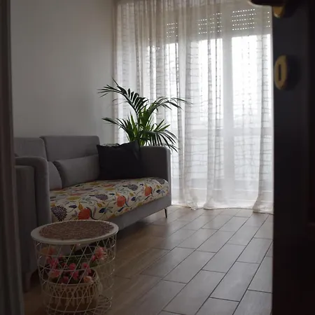Residenza Lo Apartment *