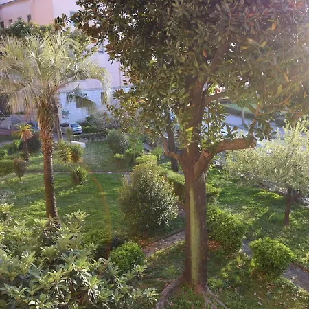 Residenza Lo Apartment